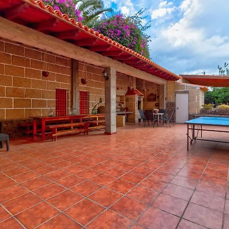 Apartment Beautiful Arianny House With Pool