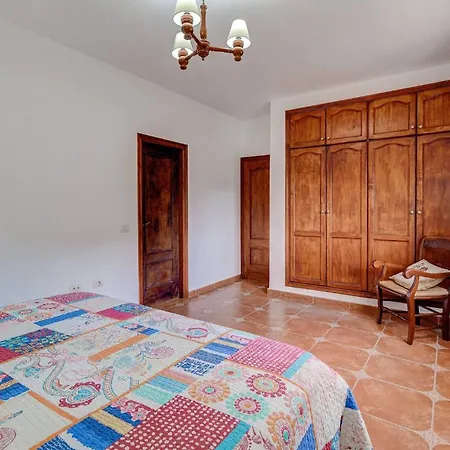 Apartment Beautiful Arianny House With Pool