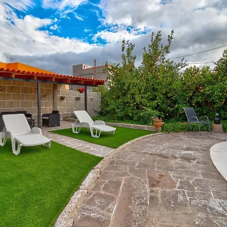 Beautiful Arianny House With Pool